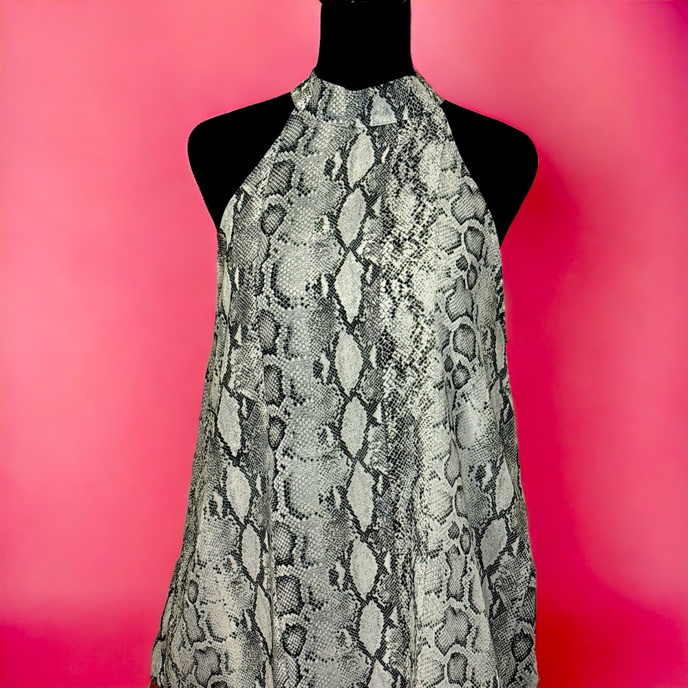 Black & White Animal Print Sleeveless Top